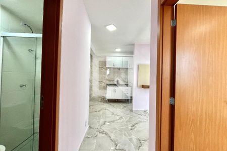 Corredor de apartamento à venda com 2 quartos, 37m² em Jardim Oriental, São Paulo