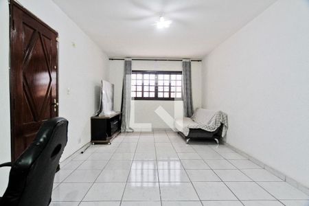 Casa para alugar com 3 quartos, 120m² em Vila Serralheiro, São Paulo