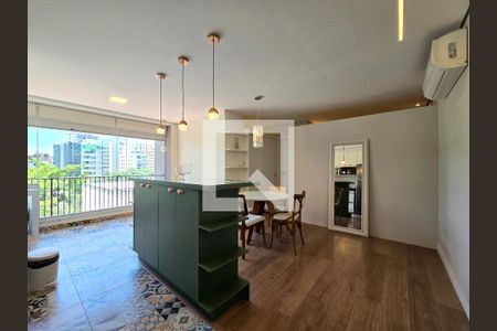 Sala/Cozinha de apartamento à venda com 2 quartos, 53m² em Vila Uberabinha, São Paulo