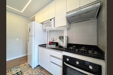 Sala/Cozinha de apartamento à venda com 2 quartos, 53m² em Vila Uberabinha, São Paulo