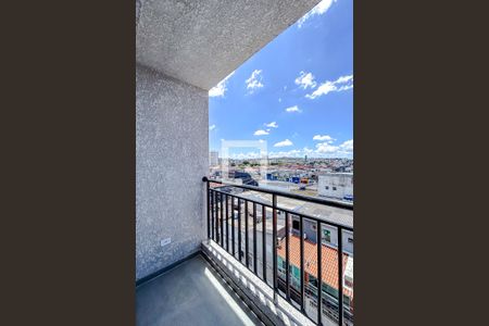 Varanda de kitnet/studio para alugar com 1 quarto, 28m² em Vila Carrão, São Paulo