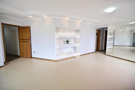 Apartamento para alugar com 3 quartos, 120m² em Setor Bela Vista, Goiânia