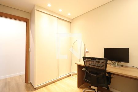 Quarto 1 de apartamento para alugar com 2 quartos, 51m² em Shopping Park, Uberlândia