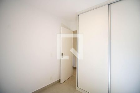 Quarto 1 de apartamento para alugar com 2 quartos, 51m² em Vila Suzana, São Paulo