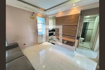 Sala de apartamento para alugar com 2 quartos, 50m² em Jardim Guilhermino, Guarulhos
