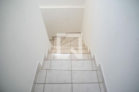 Escada de casa para alugar com 3 quartos, 250m² em Sacoma, São Paulo