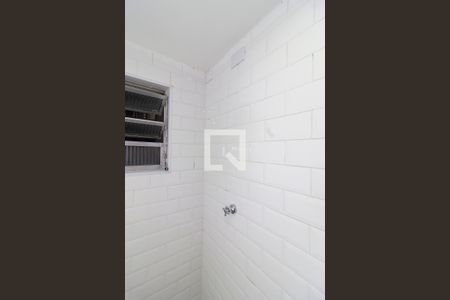 Lavabo de casa para alugar com 3 quartos, 200m² em Jardim Mirante, São Paulo