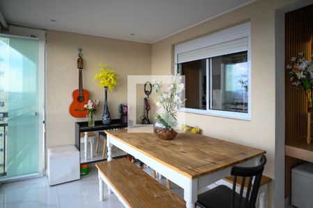 Varanda de apartamento à venda com 2 quartos, 69m² em Vila Vermelha, São Paulo