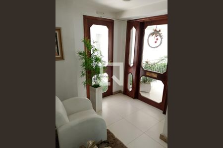 Hall  de apartamento para alugar com 1 quarto, 60m² em Petrópolis, Porto Alegre