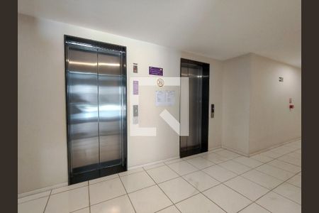 Fachada e portaria de apartamento à venda com 2 quartos, 47m² em São Francisco Xavier, Rio de Janeiro
