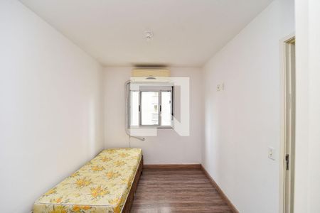 Quarto 1 de apartamento para alugar com 2 quartos, 47m² em Jardim Itu, Porto Alegre
