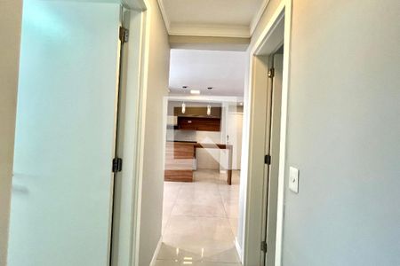 Corredor de apartamento para alugar com 2 quartos, 70m² em Vila Monte Alegre, São Paulo