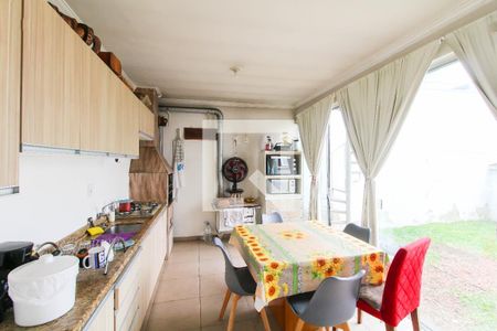 Área gourmet de casa à venda com 4 quartos, 195m² em Igara, Canoas