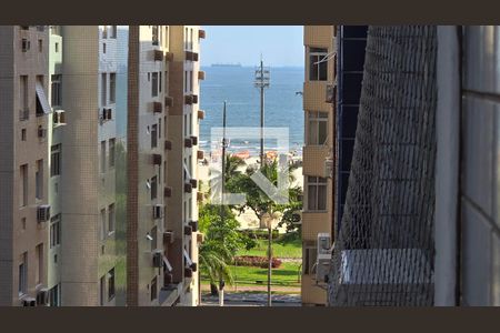 Vista da Sala de apartamento para alugar com 2 quartos, 100m² em Gonzaga, Santos