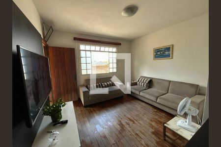 Casa à venda com 4 quartos, 241m² em Jardim Guanabara, Belo Horizonte