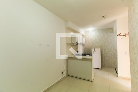 Sala/Cozinha de apartamento para alugar com 1 quarto, 43m² em Vila Prudente, São Paulo