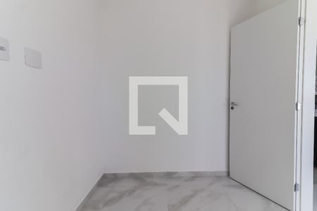 Quarto 2 de apartamento para alugar com 2 quartos, 40m² em Vila Butantã, São Paulo