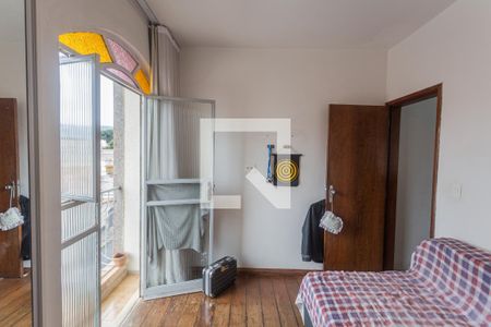 Quarto 1 de apartamento à venda com 4 quartos, 130m² em Sagrada Família, Belo Horizonte