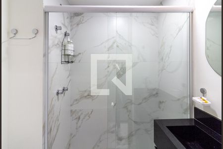 Banheiro de kitnet/studio para alugar com 1 quarto, 20m² em Jardim das Acacias, São Paulo