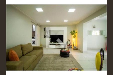 Casa à venda com 2 quartos, 190m² em Vila Monumento, São Paulo