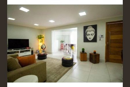 Casa à venda com 2 quartos, 190m² em Vila Monumento, São Paulo