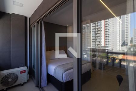 Varanda de kitnet/studio à venda com 1 quarto, 25m² em Jardim das Acacias, São Paulo