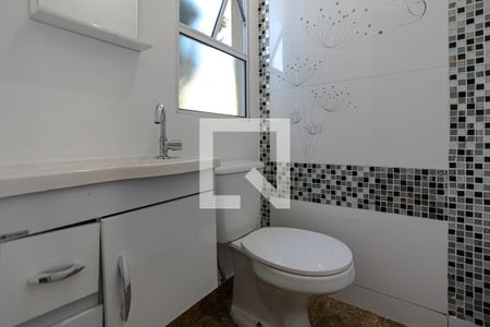 Lavabo de casa de condomínio para alugar com 3 quartos, 82m² em Jardim Sao Pedro, Mogi das Cruzes