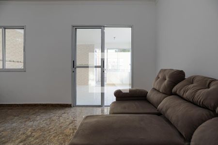 Sala de casa de condomínio para alugar com 3 quartos, 82m² em Jardim Sao Pedro, Mogi das Cruzes