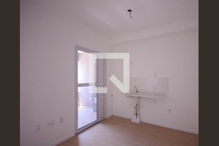 Sala/Cozinha   de apartamento para alugar com 2 quartos, 23m² em Vila Santo Estefano, São Paulo