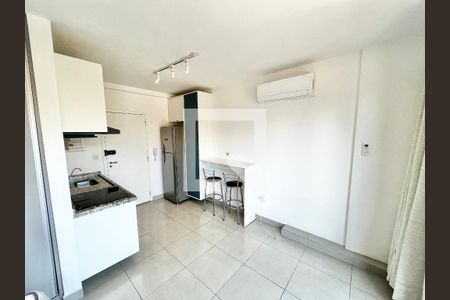 Sala/Cozinha de kitnet/studio para alugar com 1 quarto, 26m² em Santana, São Paulo