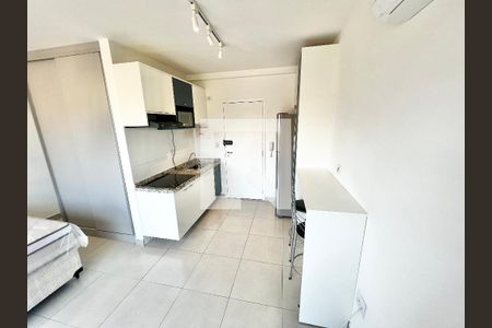 Sala/Cozinha de kitnet/studio para alugar com 1 quarto, 26m² em Santana, São Paulo