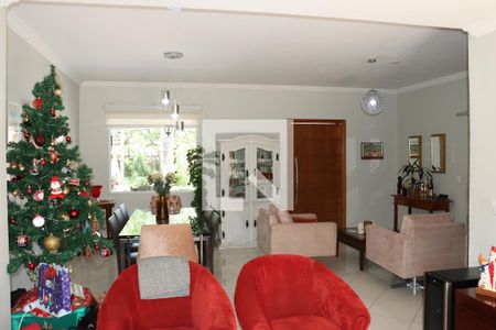 Casa de Condomínio para alugar com 5 quartos, 360m² em São Paulo Ii, Cotia