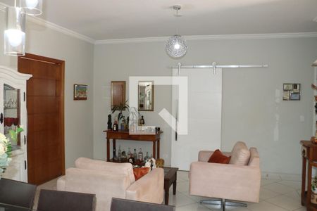 Casa de Condomínio para alugar com 5 quartos, 360m² em São Paulo Ii, Cotia