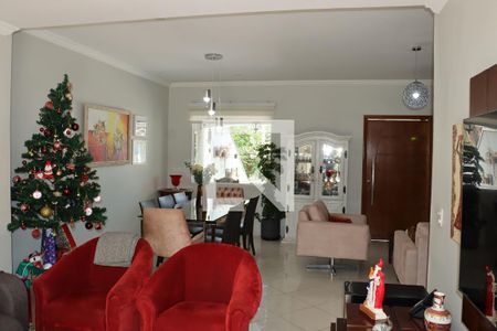 Casa de Condomínio para alugar com 5 quartos, 360m² em São Paulo Ii, Cotia