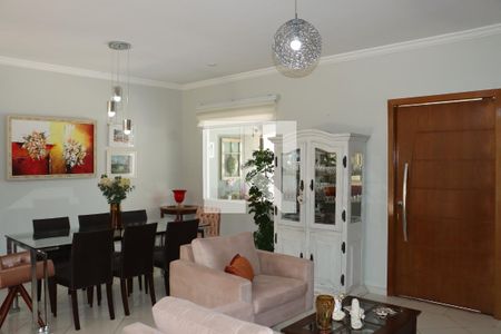 Casa de Condomínio para alugar com 5 quartos, 360m² em São Paulo Ii, Cotia