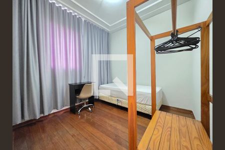 Quarto  de apartamento para alugar com 4 quartos, 137m² em Lourdes, Belo Horizonte