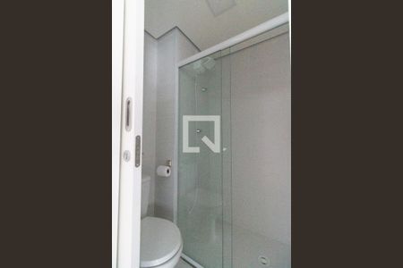 Banheiro de apartamento para alugar com 1 quarto, 33m² em Butantã, São Paulo