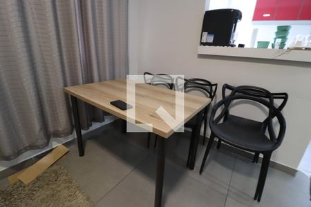 Sala de apartamento para alugar com 2 quartos, 50m² em Shopping Park, Uberlândia