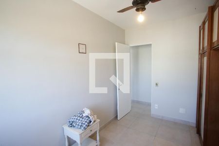 Quarto 1 de apartamento para alugar com 2 quartos, 60m² em Jacarepaguá, Rio de Janeiro