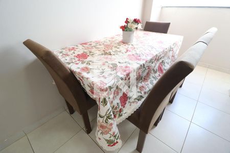 Apartamento para alugar com 2 quartos, 55m² em Santa Mônica, Uberlândia