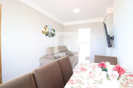 Apartamento para alugar com 2 quartos, 55m² em Santa Mônica, Uberlândia