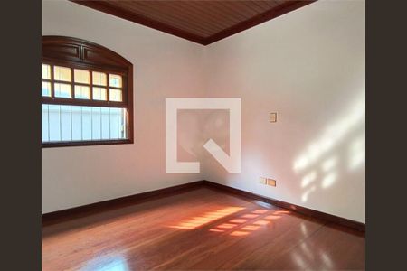 Casa à venda com 3 quartos, 221m² em City América, São Paulo