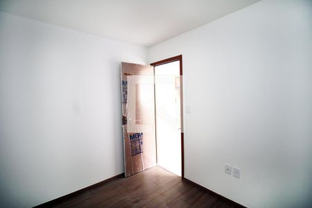 Quarto 2 de apartamento para alugar com 2 quartos, 37m² em Del Castilho , Rio de Janeiro