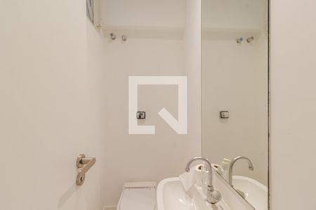 Lavabo de apartamento à venda com 3 quartos, 150m² em Itaim Bibi, São Paulo