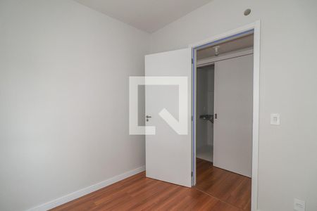 Quarto 2 de apartamento para alugar com 2 quartos, 50m² em Parque Santa Fé, Porto Alegre