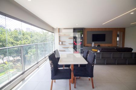 Sala de apartamento à venda com 3 quartos, 143m² em Campo Belo, São Paulo