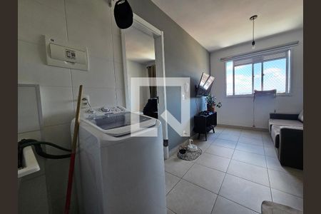 Sala/Cozinha de kitnet/studio para alugar com 1 quarto, 26m² em Parque Maria Helena, São Paulo