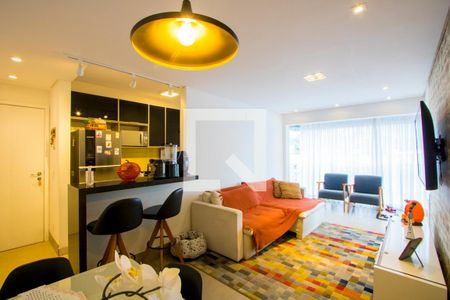 Sala de apartamento à venda com 2 quartos, 72m² em Vila Assunção, Santo André