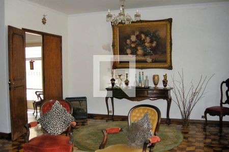 Casa à venda com 3 quartos, 335m² em Caxingui, São Paulo