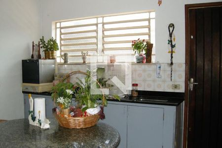 Casa à venda com 3 quartos, 335m² em Caxingui, São Paulo